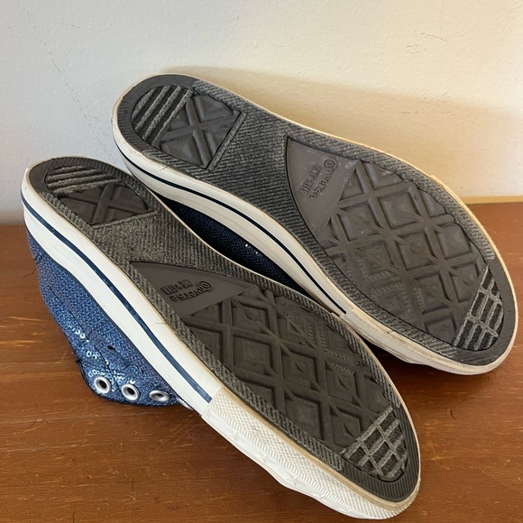 Converse Women’s 8 One Star Blue Sequined Slip On Shoes- Sparkle - Picture 7 of 8